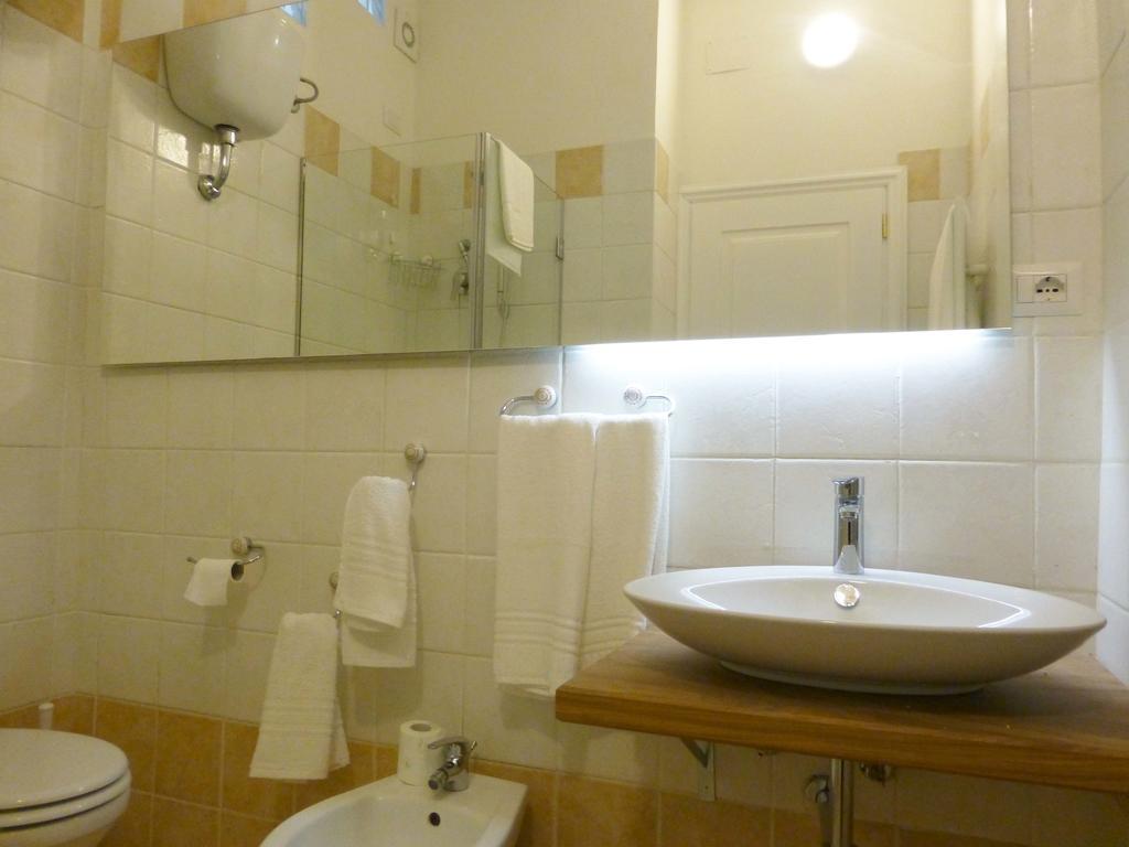 Colosseum Terrace Suite Рим Экстерьер фото