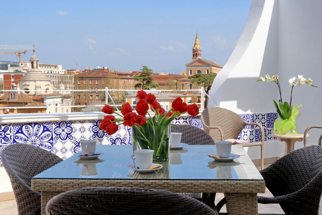 Colosseum Terrace Suite Рим Экстерьер фото