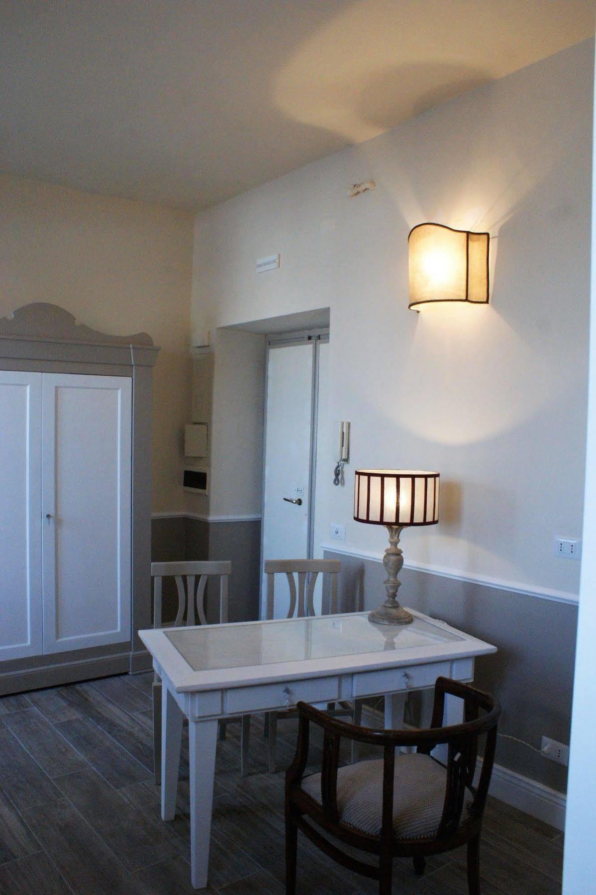 Colosseum Terrace Suite Рим Экстерьер фото