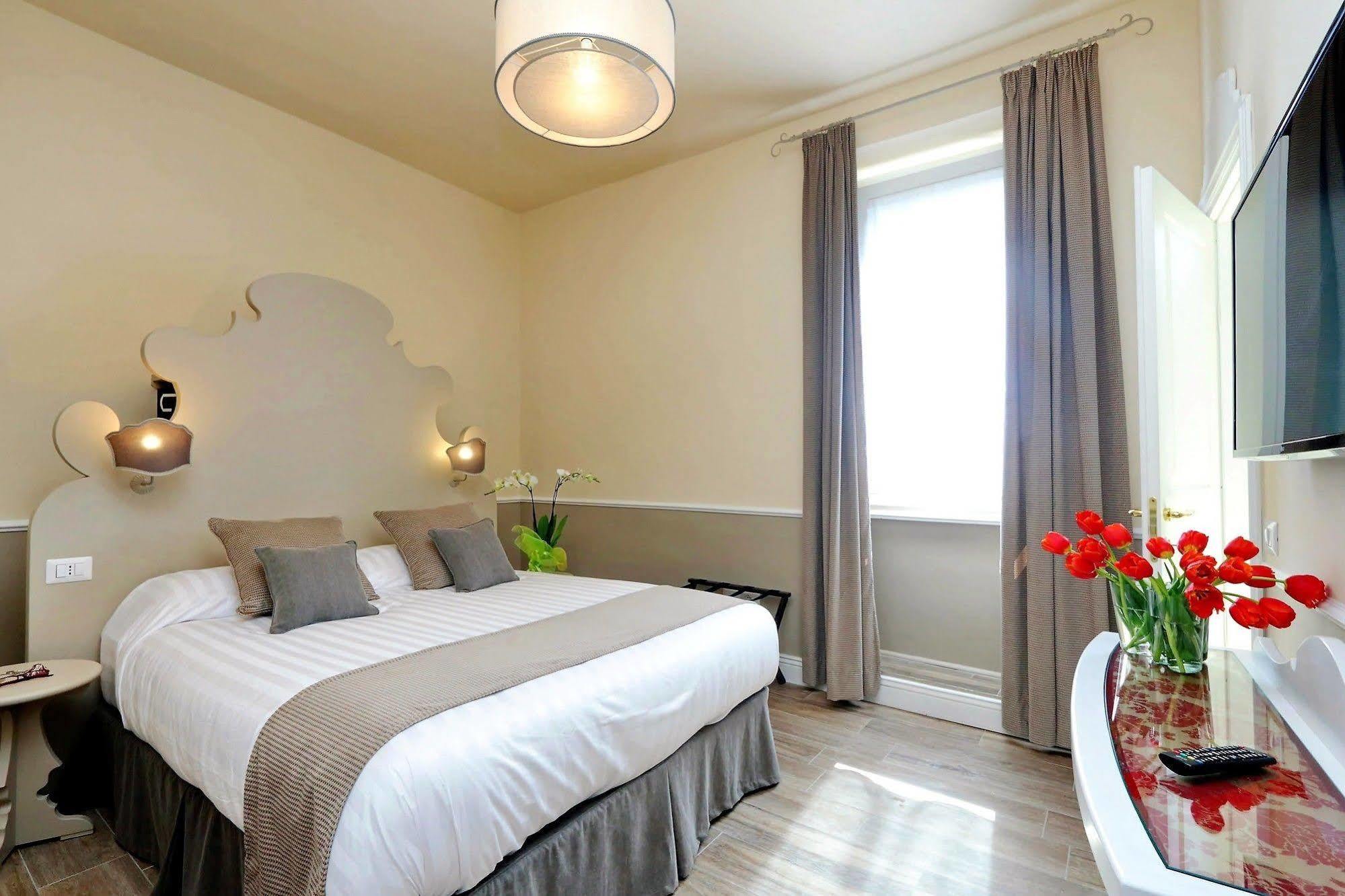 Colosseum Terrace Suite Рим Экстерьер фото